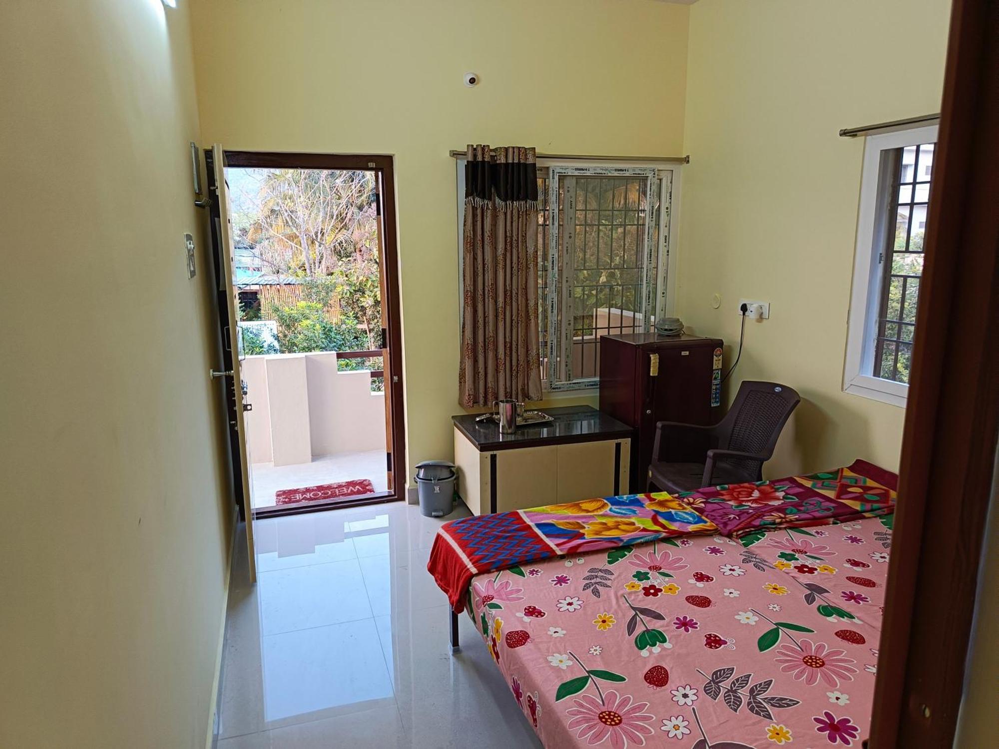 Abaranji Guest House Тируваннамалай Экстерьер фото
