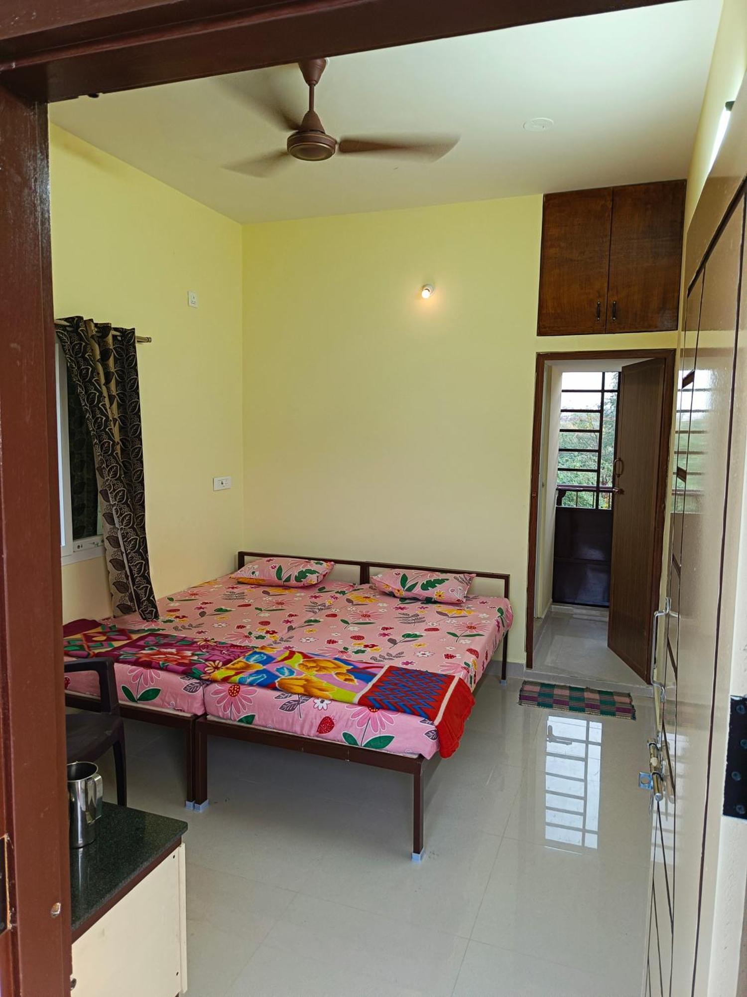Abaranji Guest House Тируваннамалай Экстерьер фото